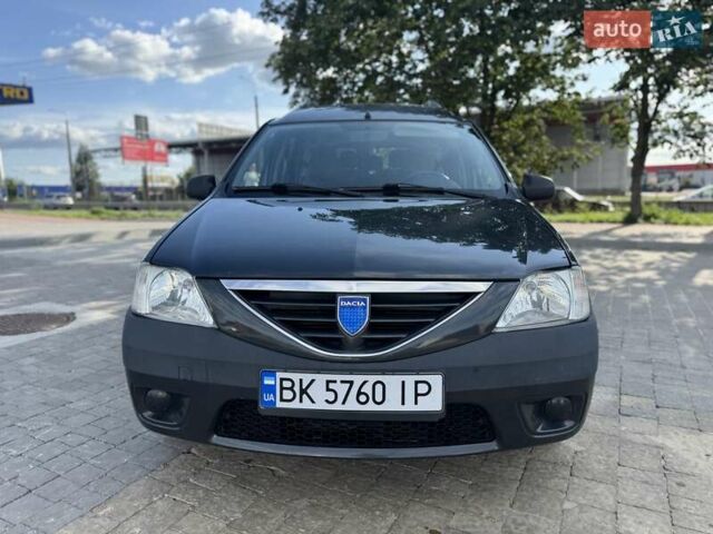 Серый Дачия Логан МСВ, объемом двигателя 1.6 л и пробегом 232 тыс. км за 5600 $, фото 3 на Automoto.ua