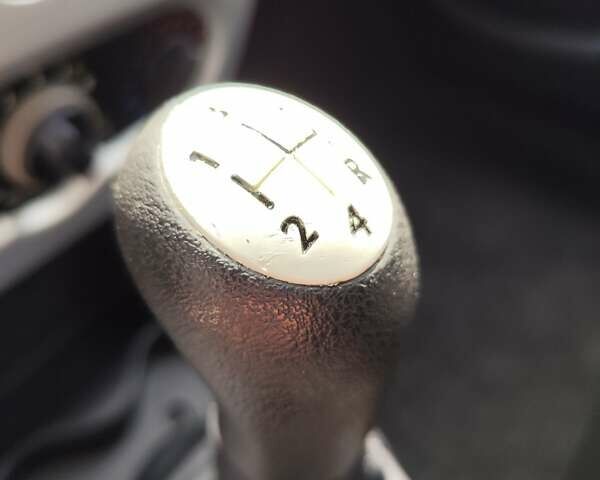 Серый Дачия Логан МСВ, объемом двигателя 1.6 л и пробегом 230 тыс. км за 6400 $, фото 27 на Automoto.ua