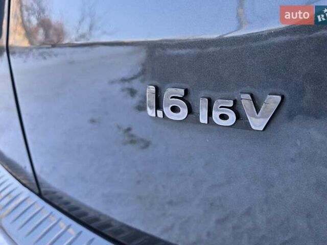 Серый Дачия Логан МСВ, объемом двигателя 1.6 л и пробегом 228 тыс. км за 6799 $, фото 24 на Automoto.ua