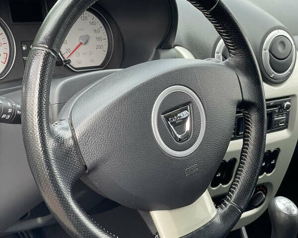 Сірий Дачія Логан МСВ, об'ємом двигуна 1.5 л та пробігом 227 тис. км за 7000 $, фото 30 на Automoto.ua