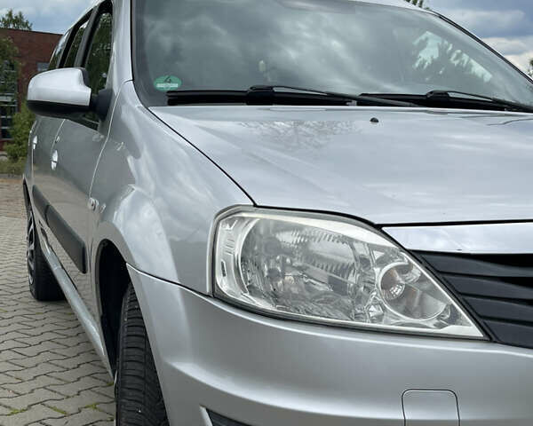 Сірий Дачія Логан МСВ, об'ємом двигуна 1.5 л та пробігом 227 тис. км за 7000 $, фото 17 на Automoto.ua