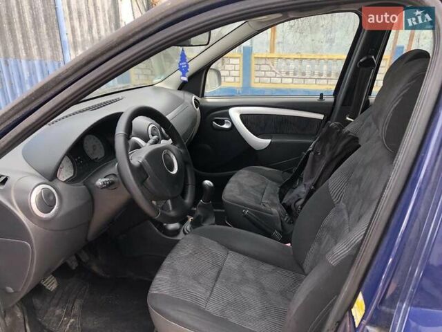 Синий Дачия Логан МСВ, объемом двигателя 1.6 л и пробегом 120 тыс. км за 5600 $, фото 6 на Automoto.ua