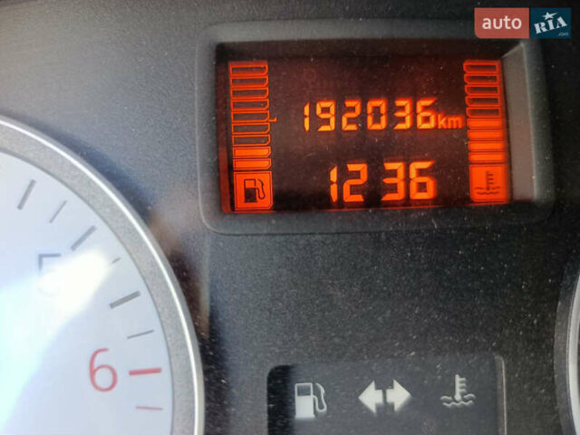 Синий Дачия Логан МСВ, объемом двигателя 1.6 л и пробегом 192 тыс. км за 6200 $, фото 9 на Automoto.ua