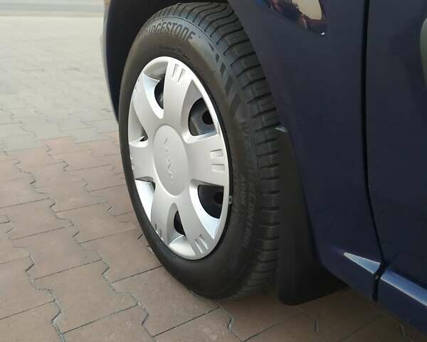 Синій Дачія Логан МСВ, об'ємом двигуна 1.6 л та пробігом 125 тис. км за 6999 $, фото 5 на Automoto.ua