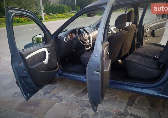 Синій Дачія Логан МСВ, об'ємом двигуна 1.6 л та пробігом 175 тис. км за 6850 $, фото 104 на Automoto.ua