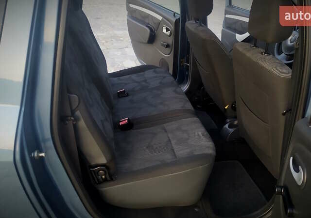 Синій Дачія Логан МСВ, об'ємом двигуна 1.6 л та пробігом 175 тис. км за 6850 $, фото 112 на Automoto.ua