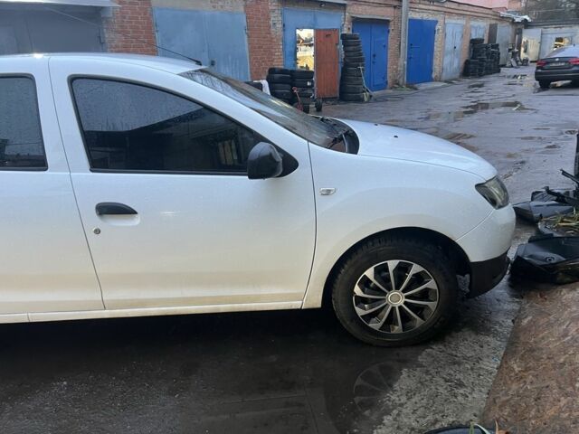 Белый Дачия Логан, объемом двигателя 1.1 л и пробегом 150 тыс. км за 4750 $, фото 2 на Automoto.ua