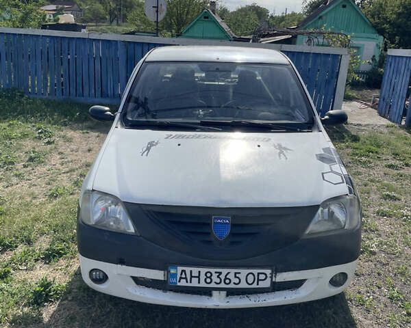 Белый Дачия Логан, объемом двигателя 1.39 л и пробегом 247 тыс. км за 1558 $, фото 7 на Automoto.ua