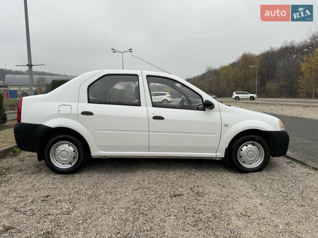 Белый Дачия Логан, объемом двигателя 1.4 л и пробегом 97 тыс. км за 3999 $, фото 16 на Automoto.ua
