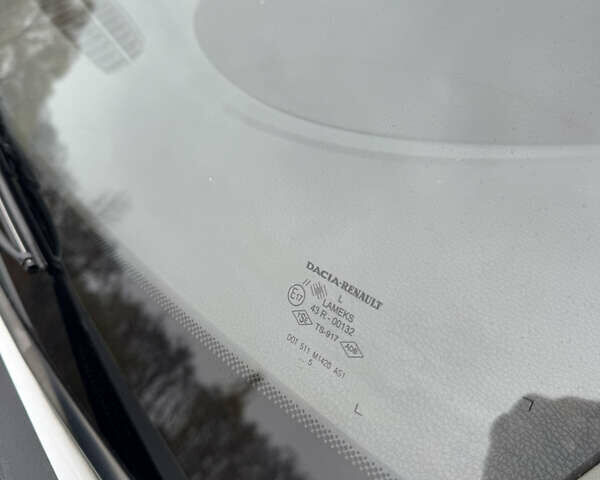 Белый Дачия Логан, объемом двигателя 1.4 л и пробегом 97 тыс. км за 3999 $, фото 29 на Automoto.ua