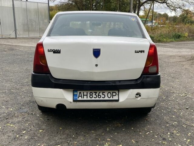 Белый Дачия Логан, объемом двигателя 1.4 л и пробегом 253 тыс. км за 1499 $, фото 5 на Automoto.ua
