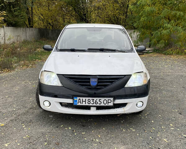 Белый Дачия Логан, объемом двигателя 1.4 л и пробегом 254 тыс. км за 1399 $, фото 7 на Automoto.ua