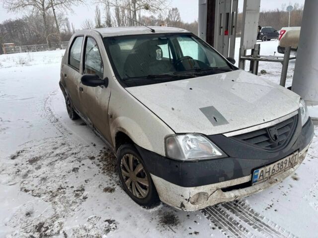 Білий Дачія Logan, об'ємом двигуна 1.6 л та пробігом 318 тис. км за 946 $, фото 4 на Automoto.ua