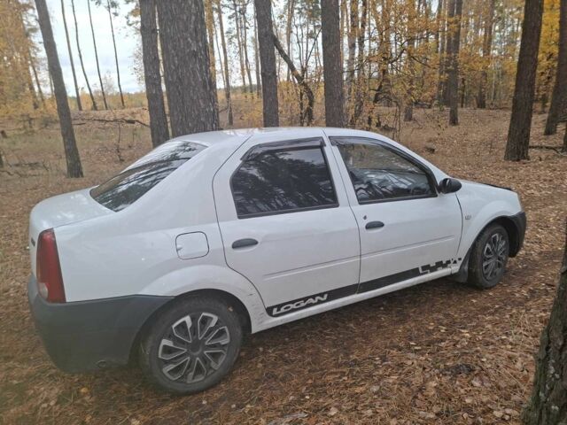 Дачія Logan 2006 у Дніпро (Дніпропетровську) на Automoto.ua Білий Дачія Logan, об'ємом двигуна 1.4 л та пробігом 405 тис. км за 2700 $, фото 4 на Automoto.ua