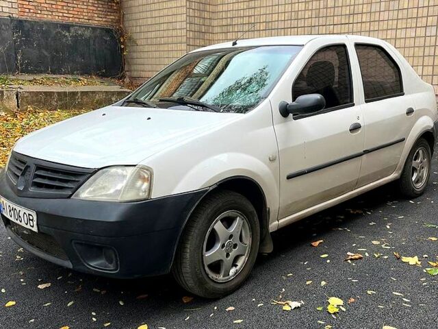 Белый Дачия Логан, объемом двигателя 1.4 л и пробегом 171 тыс. км за 3150 $, фото 2 на Automoto.ua