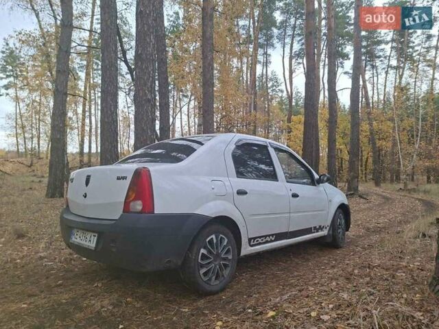 Білий Дачія Logan, об'ємом двигуна 1.4 л та пробігом 405 тис. км за 2700 $, фото 2 на Automoto.ua
