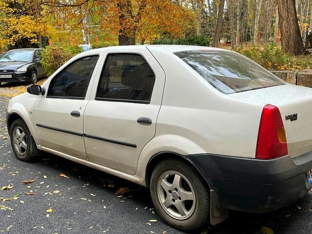 Белый Дачия Логан, объемом двигателя 1.4 л и пробегом 171 тыс. км за 3150 $, фото 3 на Automoto.ua