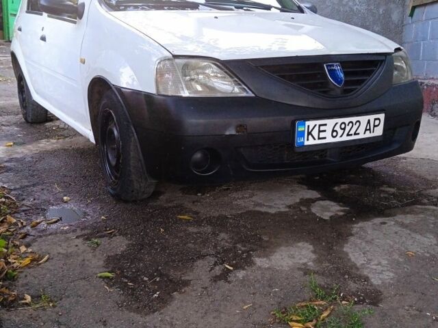 Белый Дачия Логан, объемом двигателя 1.4 л и пробегом 250 тыс. км за 3000 $, фото 1 на Automoto.ua