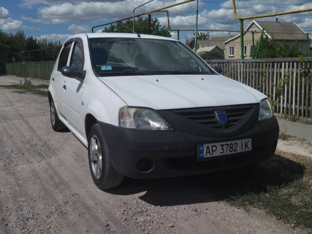 Белый Дачия Логан, объемом двигателя 1.4 л и пробегом 250 тыс. км за 1700 $, фото 1 на Automoto.ua