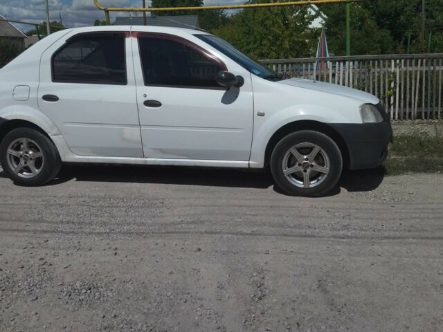Белый Дачия Логан, объемом двигателя 1.4 л и пробегом 250 тыс. км за 1700 $, фото 4 на Automoto.ua