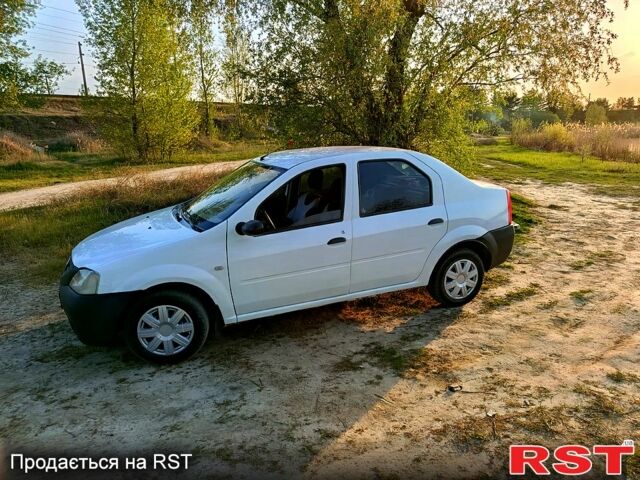 Белый Дачия Логан, объемом двигателя 1.4 л и пробегом 210 тыс. км за 2900 $, фото 3 на Automoto.ua