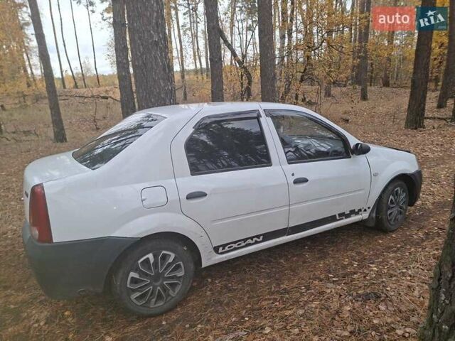 Білий Дачія Logan, об'ємом двигуна 1.4 л та пробігом 405 тис. км за 2700 $, фото 3 на Automoto.ua