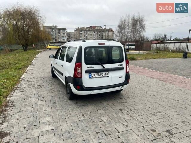 Білий Дачія Logan, об'ємом двигуна 1.6 л та пробігом 302 тис. км за 3800 $, фото 5 на Automoto.ua