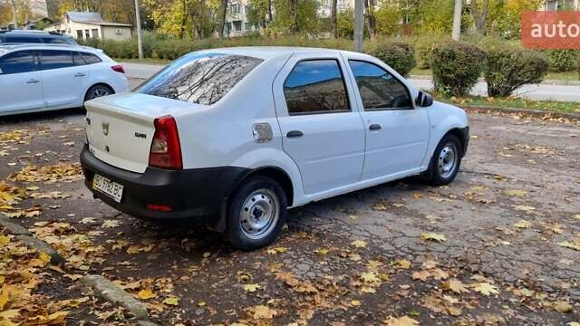 Білий Дачія Logan, об'ємом двигуна 1.4 л та пробігом 222 тис. км за 3850 $, фото 8 на Automoto.ua