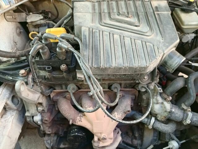 Білий Дачія Logan, об'ємом двигуна 1.4 л та пробігом 151 тис. км за 2300 $, фото 7 на Automoto.ua