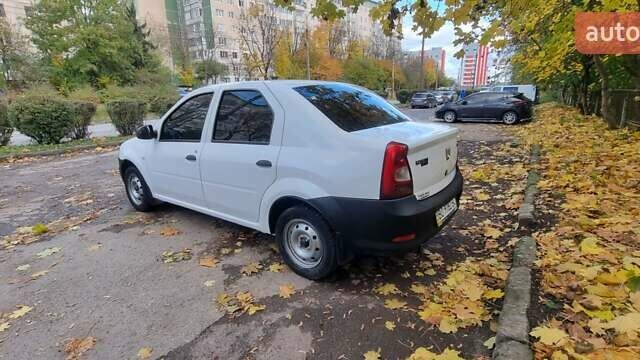 Білий Дачія Logan, об'ємом двигуна 1.4 л та пробігом 222 тис. км за 3850 $, фото 6 на Automoto.ua