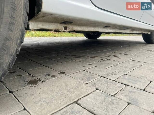 Білий Дачія Logan, об'ємом двигуна 1.6 л та пробігом 302 тис. км за 3800 $, фото 14 на Automoto.ua