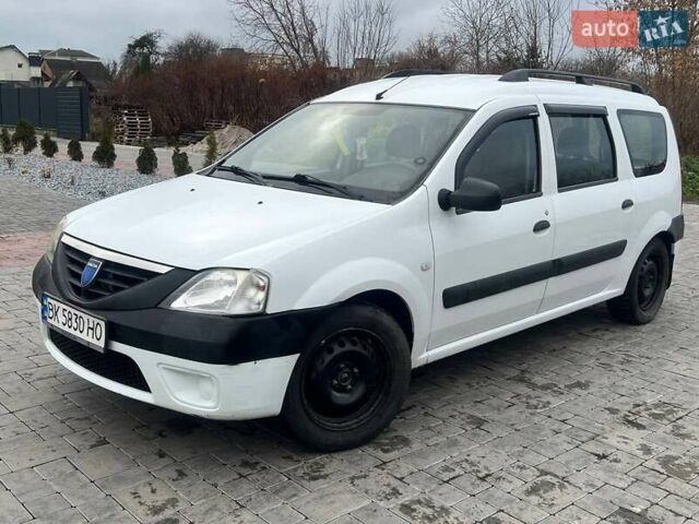 Белый Дачия Логан, объемом двигателя 1.6 л и пробегом 302 тыс. км за 3550 $, фото 3 на Automoto.ua
