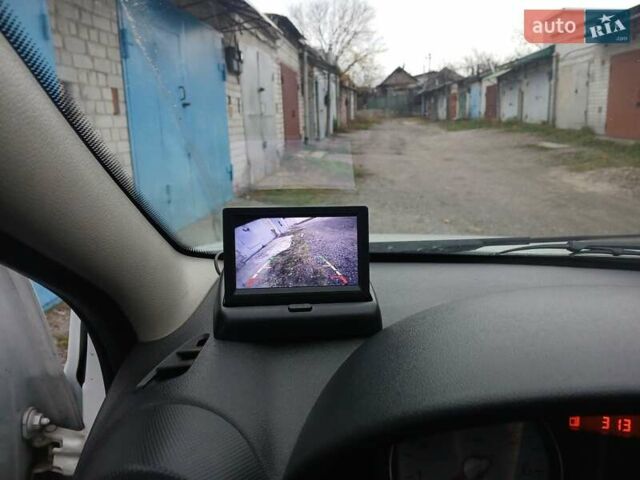 Білий Дачія Logan, об'ємом двигуна 1.6 л та пробігом 115 тис. км за 6400 $, фото 7 на Automoto.ua