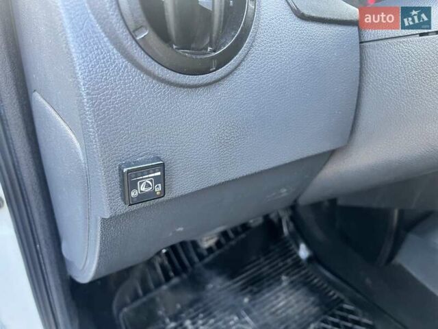 Белый Дачия Логан, объемом двигателя 1.6 л и пробегом 231 тыс. км за 4550 $, фото 21 на Automoto.ua