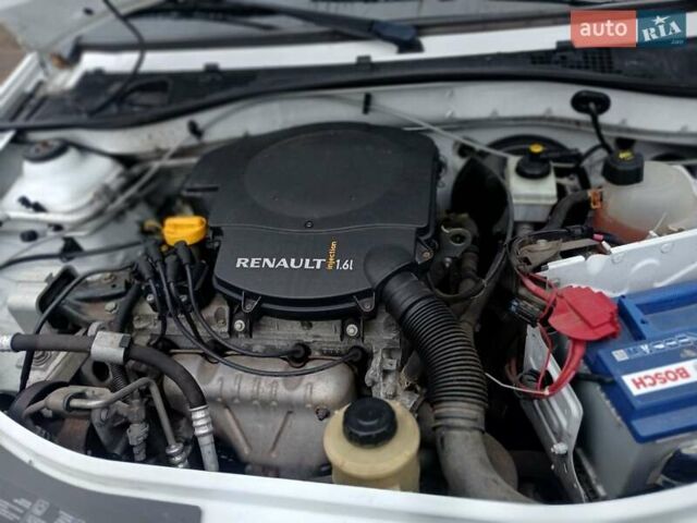 Білий Дачія Logan, об'ємом двигуна 1.6 л та пробігом 115 тис. км за 6400 $, фото 9 на Automoto.ua