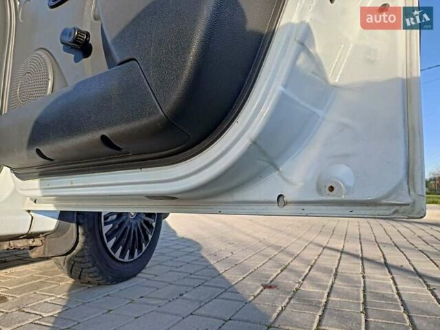 Білий Дачія Logan, об'ємом двигуна 1.46 л та пробігом 206 тис. км за 5300 $, фото 19 на Automoto.ua