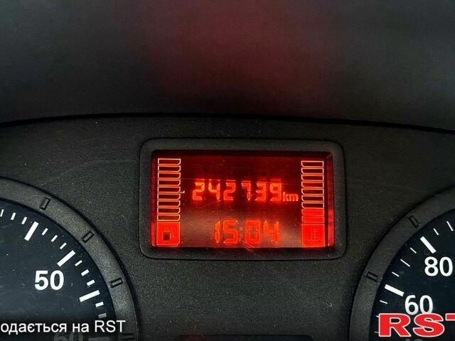 Білий Дачія Logan, об'ємом двигуна 12 л та пробігом 242 тис. км за 4200 $, фото 8 на Automoto.ua