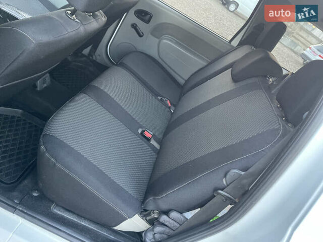 Белый Дачия Логан, объемом двигателя 1.5 л и пробегом 217 тыс. км за 6200 $, фото 36 на Automoto.ua