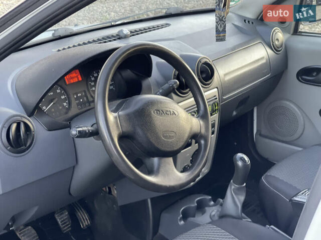 Белый Дачия Логан, объемом двигателя 1.5 л и пробегом 217 тыс. км за 6200 $, фото 23 на Automoto.ua