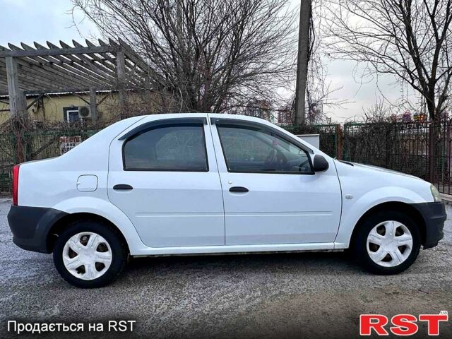 Білий Дачія Logan, об'ємом двигуна 12 л та пробігом 242 тис. км за 4200 $, фото 4 на Automoto.ua