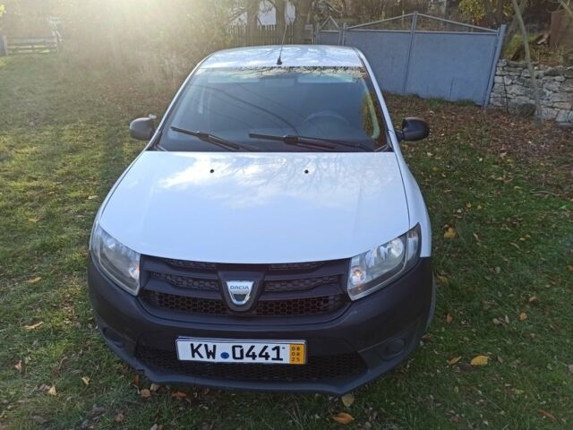 Белый Дачия Логан, объемом двигателя 0 л и пробегом 178 тыс. км за 3550 $, фото 2 на Automoto.ua
