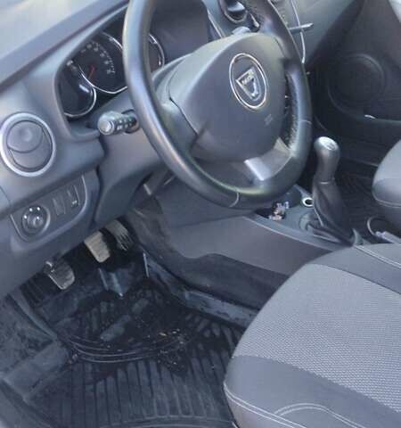 Дачія Logan 2014 у Никополе на Automoto.ua Білий Дачія Logan, об'ємом двигуна 1.5 л та пробігом 126 тис. км за 7800 $, фото 2 на Automoto.ua