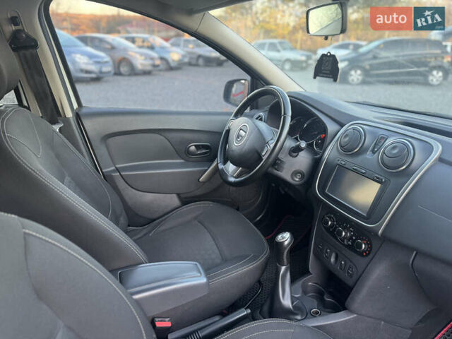 Дачія Logan 2015 у Хмельницькому на Automoto.ua Білий Дачія Logan, об'ємом двигуна 1.5 л та пробігом 290 тис. км за 6800 $, фото 24 на Automoto.ua