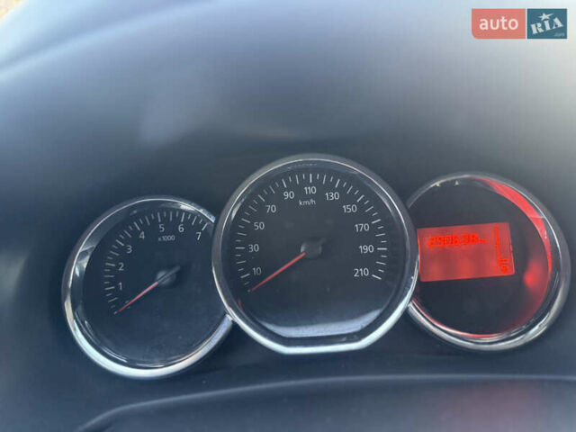 Дачія Logan 2015 у Хмельницькому на Automoto.ua Білий Дачія Logan, об'ємом двигуна 1.5 л та пробігом 290 тис. км за 6800 $, фото 31 на Automoto.ua