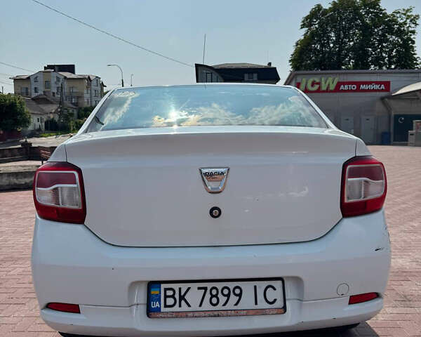 Білий Дачія Logan, об'ємом двигуна 1.2 л та пробігом 300 тис. км за 4200 $, фото 6 на Automoto.ua