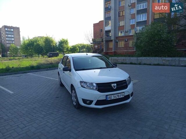 Белый Дачия Логан, объемом двигателя 1.2 л и пробегом 180 тыс. км за 6400 $, фото 4 на Automoto.ua