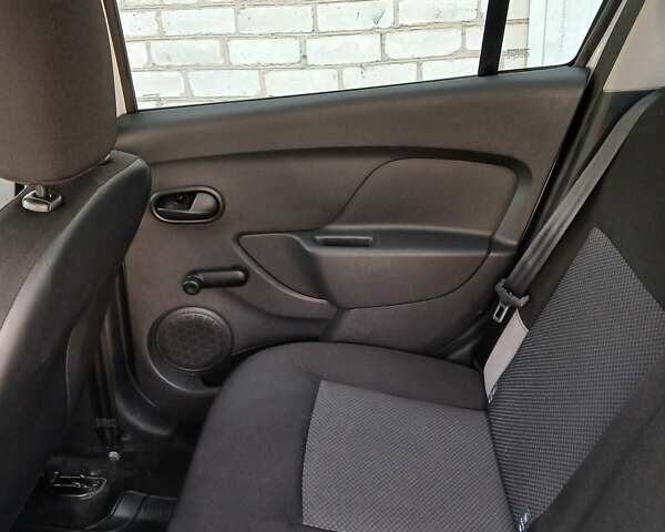 Белый Дачия Логан, объемом двигателя 1.2 л и пробегом 133 тыс. км за 5850 $, фото 7 на Automoto.ua