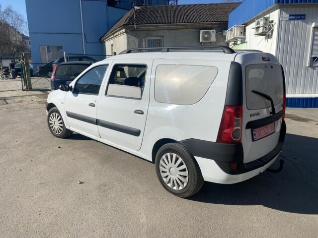 Білий Дачія Logan, об'ємом двигуна 1.6 л та пробігом 410 тис. км за 3299 $, фото 7 на Automoto.ua