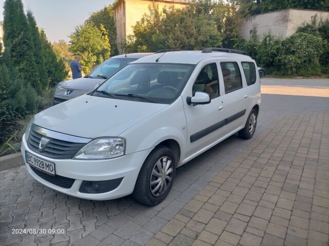 Белый Дачия Логан, объемом двигателя 1.6 л и пробегом 170 тыс. км за 4750 $, фото 1 на Automoto.ua