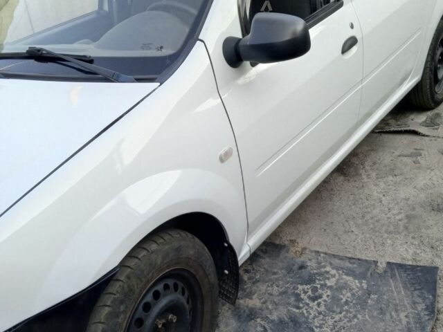 Білий Дачія Logan, об'ємом двигуна 1.4 л та пробігом 152 тис. км за 4445 $, фото 3 на Automoto.ua